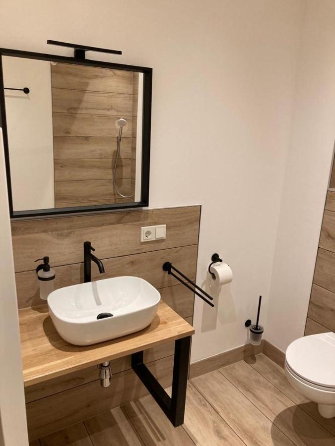 Bergs Bahnhof Apartment Ralingen Ngoại thất bức ảnh